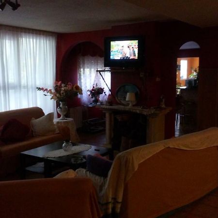 Hostal El Venero Sotillo de la Adrada Buitenkant foto